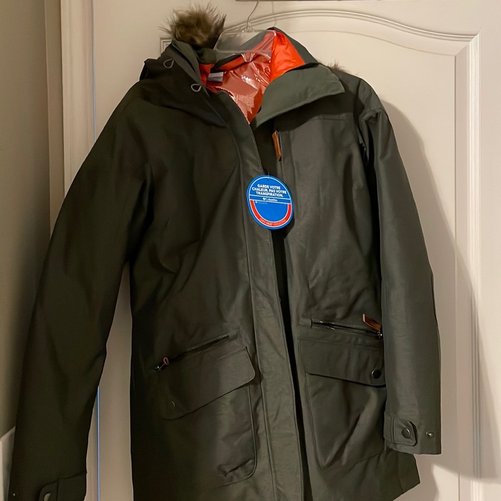 Brand new with tags Columbia Carson pass winter coat.
